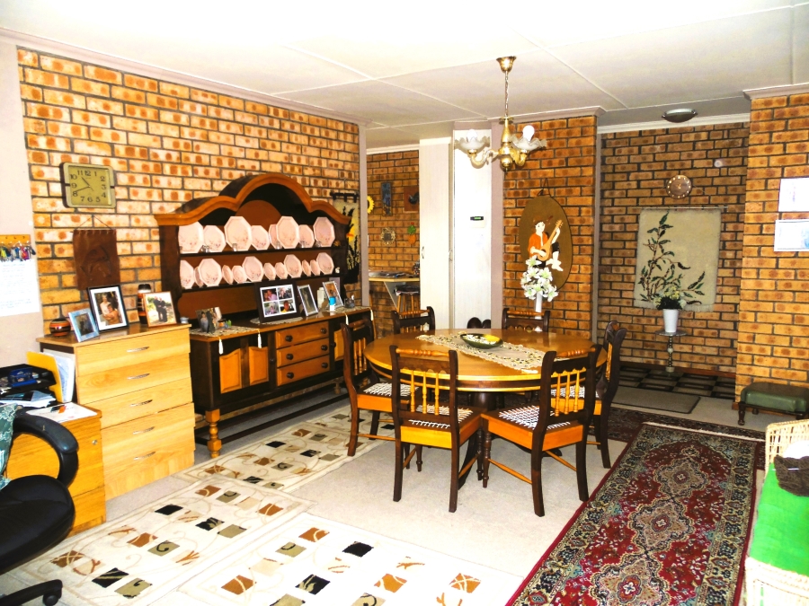 9 Bedroom Property for Sale in East Bank Eastern Cape